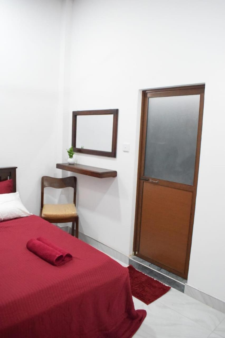 The Alexis'S Guest House Negombo Ngoại thất bức ảnh