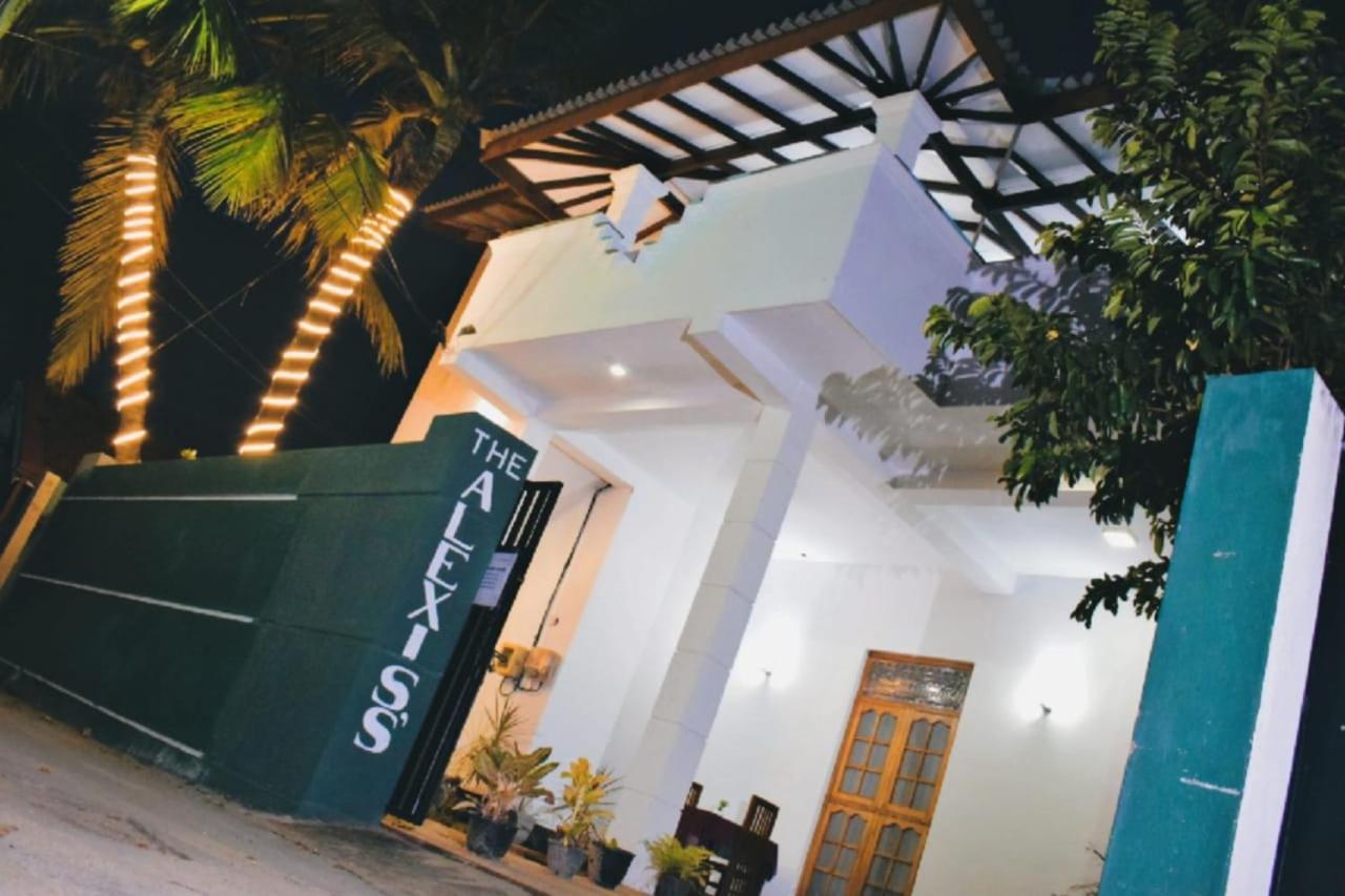 The Alexis'S Guest House Negombo Ngoại thất bức ảnh