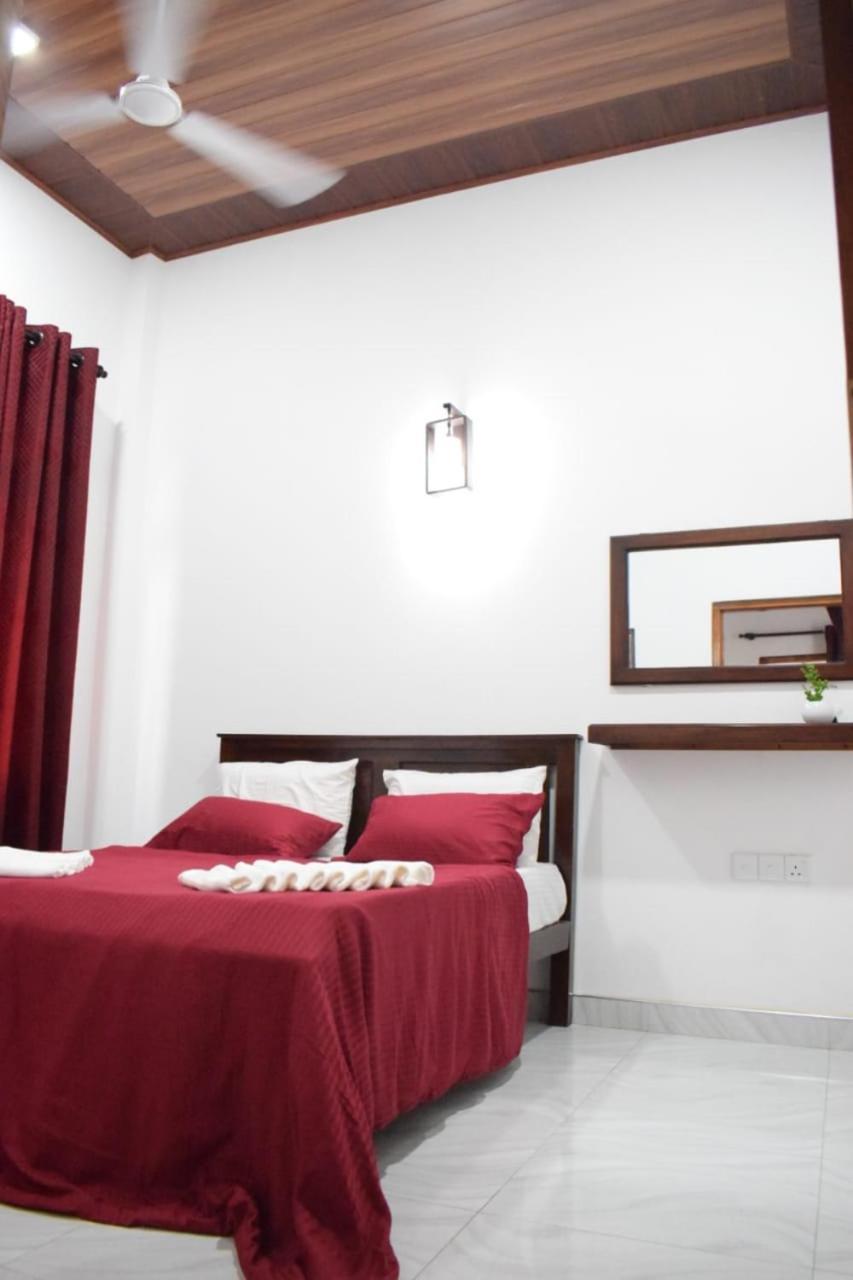 The Alexis'S Guest House Negombo Ngoại thất bức ảnh