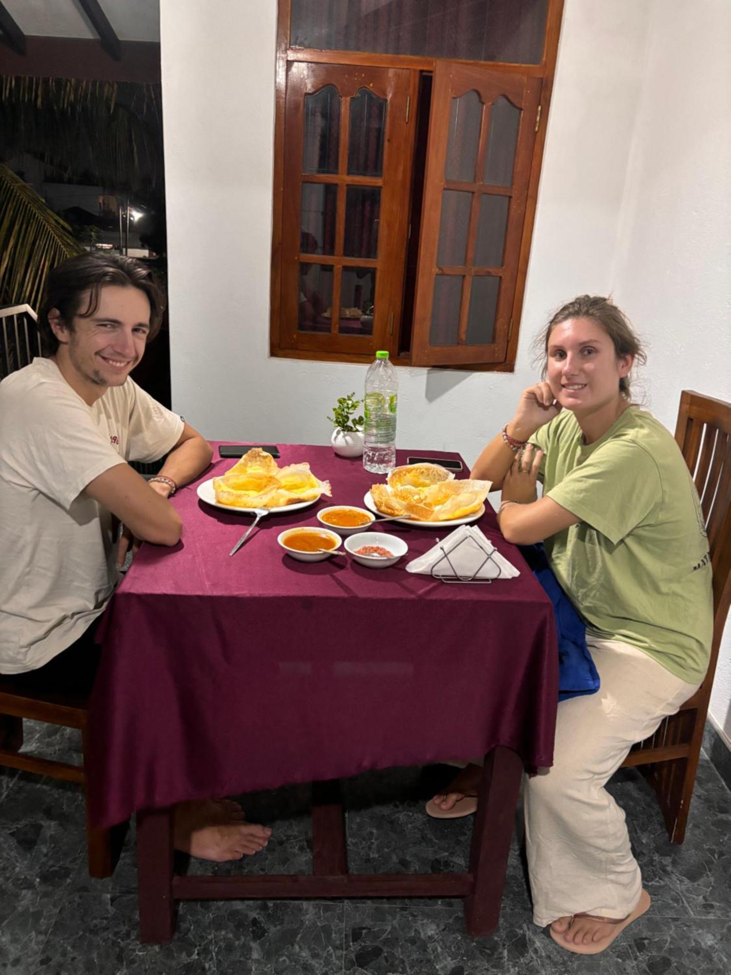 The Alexis'S Guest House Negombo Ngoại thất bức ảnh
