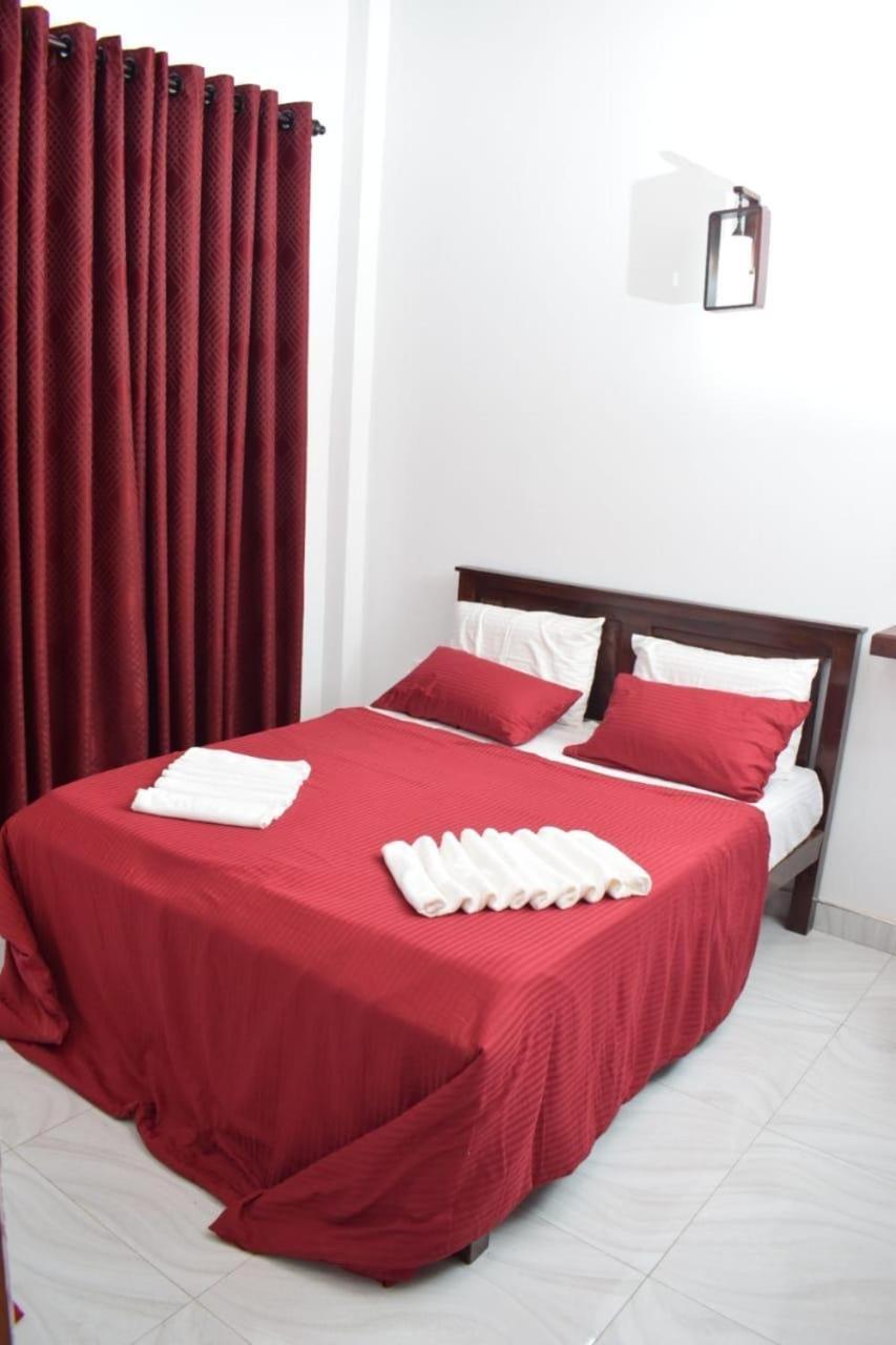 The Alexis'S Guest House Negombo Ngoại thất bức ảnh